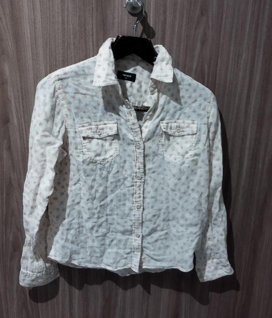 UNIQLO 花柄 クリームイエロー長袖シャツ ガーゼ素材 難有り < ブランド  UNIQLO 花柄 クリームイエロー長袖シャツ ガーゼ素材 難有り  < ブランドの