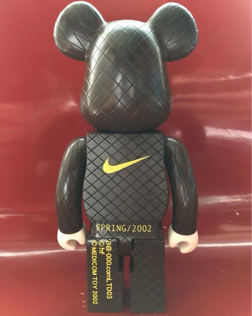 《htm × NIKE》400% ベアブリック fragment フィギュア 藤原ヒロシ ナイキ メディコムトイ デザイナーズトイ < ホビー  《htm × NIKE》400% ベアブリック fragment フィギュア 藤原ヒロシ ナイキ メディコムトイ デザイナーズトイ < ホビーの