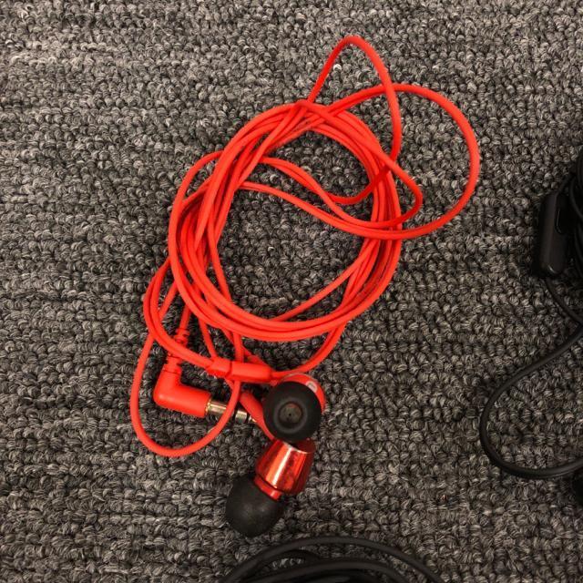 即決 SONY ソニー 有線イヤホン イヤフォン 4個セット < 家電/AV 即決 SONY ソニー 有線イヤホン イヤフォン 4個セット < 家電/AVの