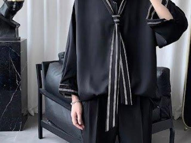 ネクタイ付き シャツ ブラック < 男性ファッション ネクタイ付き シャツ ブラック < 男性ファッションの