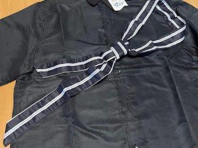 ネクタイ付き シャツ ブラック < 男性ファッション ネクタイ付き シャツ ブラック < 男性ファッションの