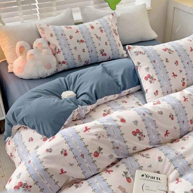 ☆シングル布団カバー☆4点セット ストロベリー×ラビット柄 ブルー系 < インテリア/ライフ ☆シングル布団カバー☆4点セット ストロベリー×ラビット柄 ブルー系 < インテリア/ライフの