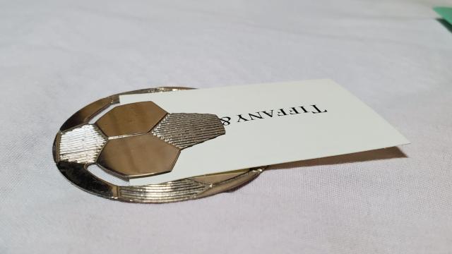 正規 ティファニー T&Co クラシック サッカーボールモチーフSV マネークリップ 財布 札入れ 栞 付属有 ペーパーウォレット < ブランド  正規 ティファニー T&Co クラシック サッカーボールモチーフSV マネークリップ 財布 札入れ 栞 付属有 ペーパーウォレット < ブランドの