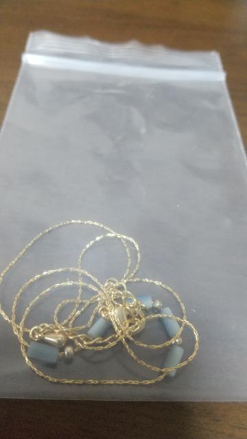 ゴールド★ブルー系トップスのネックレス★美品です! < 女性アクセサリー/時計  ゴールド★ブルー系トップスのネックレス★美品です! < 女性アクセサリー/時計の