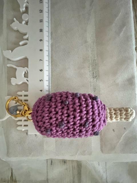 ハンドメイド♪ 手編みグレープアイスキーホルダー < 女性ファッション  ハンドメイド♪ 手編みグレープアイスキーホルダー < 女性ファッションの