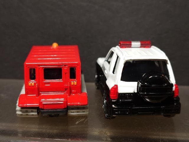 ���g�~�J�k�C���l�̊X�̃p�g���[���J�[���x�����ԁ��S�v�c�̃p�g���[���J�[���s�n�l�x��