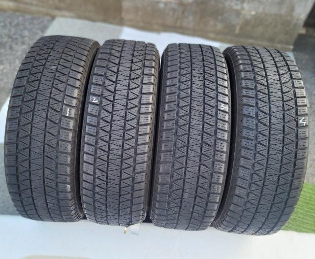 バリ溝!年式2019 BRIDGESTONE BLIZZAK DM-V3 17インチスタッドレスタイヤ225/65R17 < 自動車/バイク バリ溝!年式2019 BRIDGESTONE BLIZZAK DM-V3 17インチスタッドレスタイヤ225/65R17 < 自動車/バイク
