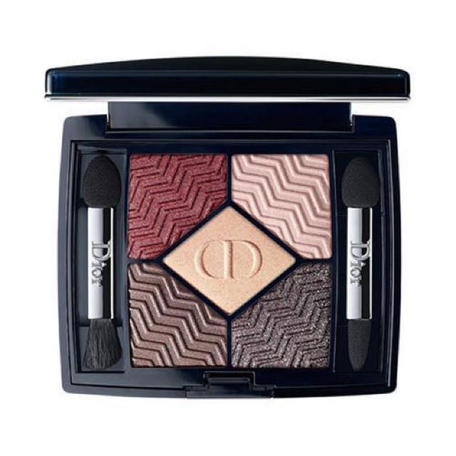 Dior サンククルール 886 < 香水/コスメ/ネイル Dior サンククルール 886 < 香水/コスメ/ネイルの