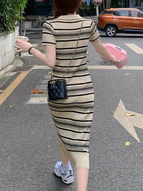 超お買い得2090円★レディースVネックストライプドレス - スリムフィットAラインセミシアーミディ丈 日本サイズM < 女性ファッション  超お買い得2090円★レディースVネックストライプドレス - スリムフィットAラインセミシアーミディ丈 日本サイズM < 女性ファッションの