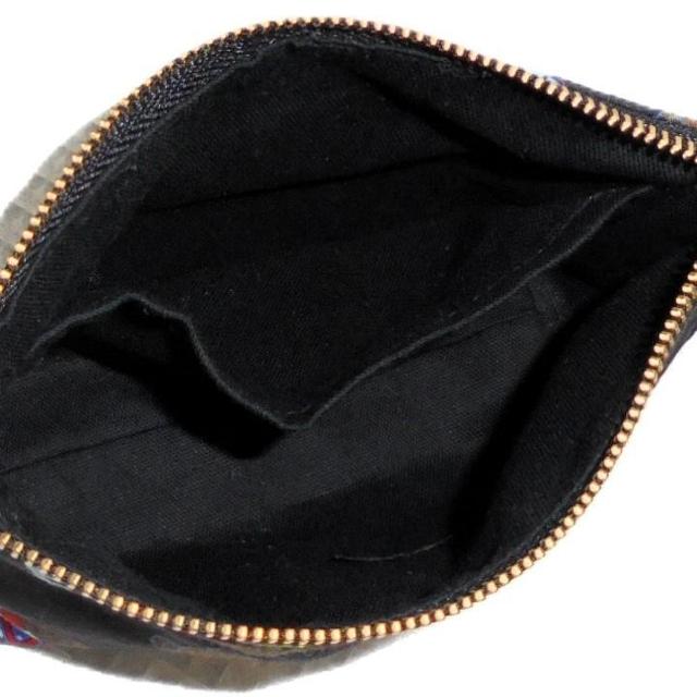 yPVpzqX~jHYSTERIC GLAMOURmOnt@Xi[|[`  t@bV 