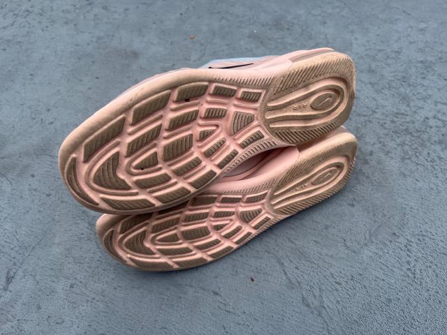 NIKEエアーMAXアクシス < 女性ファッション  NIKEエアーMAXアクシス < 女性ファッションの