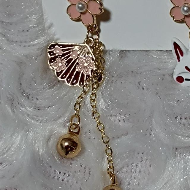 新品★狐チャーム付非対称ピアス < 女性アクセサリー/時計  新品★狐チャーム付非対称ピアス < 女性アクセサリー/時計の