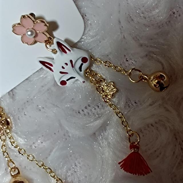 新品★狐チャーム付非対称ピアス < 女性アクセサリー/時計  新品★狐チャーム付非対称ピアス < 女性アクセサリー/時計の