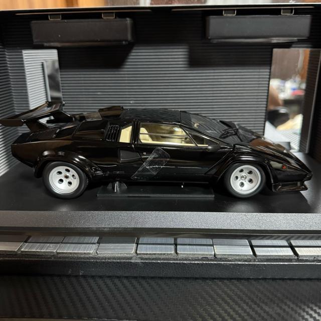 絶版未展示品 京商 1/18 ランボルギーニ カウンタックLP400 ブラック < ホビー  絶版未展示品 京商 1/18 ランボルギーニ カウンタックLP400 ブラック < ホビーの