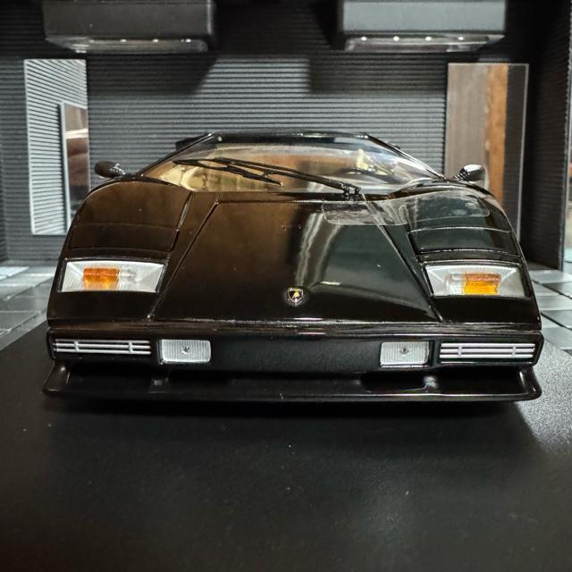 絶版未展示品 京商 1/18 ランボルギーニ カウンタックLP400 ブラック < ホビー  絶版未展示品 京商 1/18 ランボルギーニ カウンタックLP400 ブラック < ホビーの