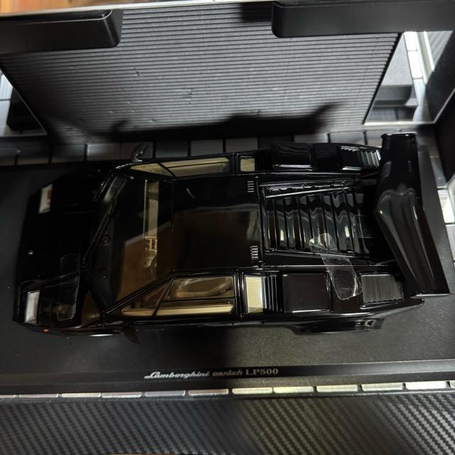 絶版未展示品 京商 1/18 ランボルギーニ カウンタックLP400 ブラック < ホビー  絶版未展示品 京商 1/18 ランボルギーニ カウンタックLP400 ブラック < ホビーの