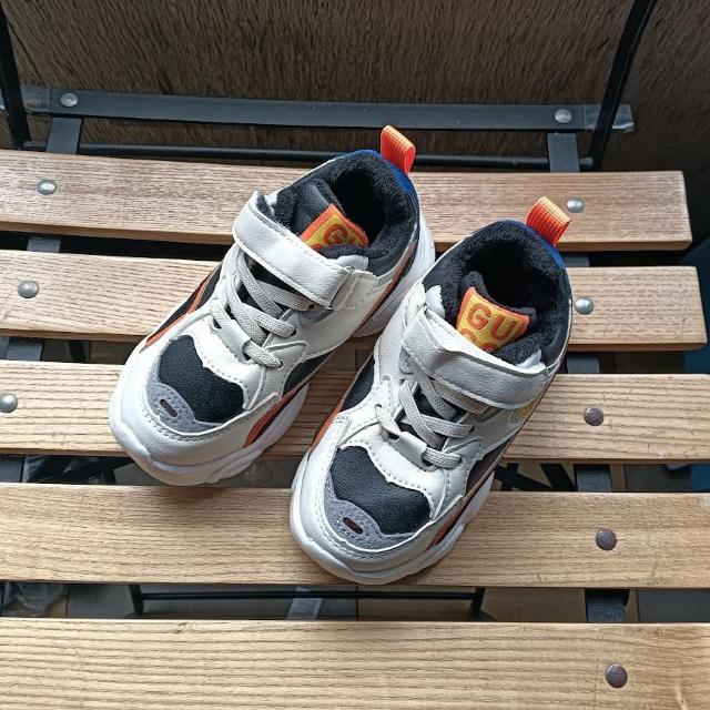 新品 17.5cm スニーカー ホワイト 子供靴 キッズ 靴 シューズ < キッズ/ベビー  新品 17.5cm スニーカー ホワイト 子供靴 キッズ 靴 シューズ  < キッズ/ベビーの