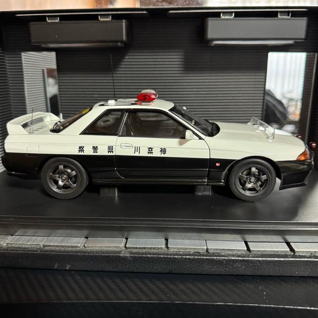 絶版未展示品 オートアート 1/18 スカイライン GT-R R32 神奈川県警 < ホビー  絶版未展示品 オートアート 1/18 スカイライン GT-R R32 神奈川県警 < ホビーの