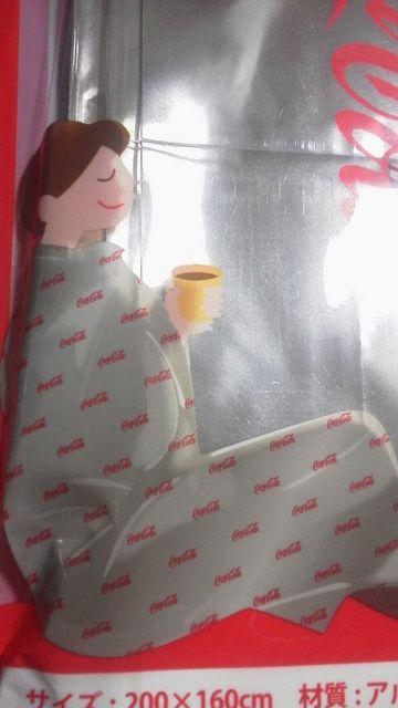 防災 防寒 お花見 コカ・コーラ コカコーラ 限定 アルミ ブランケット コンパクト シルバー < インテリア/ライフ  防災 防寒 お花見 コカ・コーラ コカコーラ 限定 アルミ ブランケット コンパクト シルバー  < インテリア/ライフの