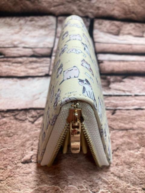 送料無料!可愛い!ネコプリントラウンドファスナータイプ財布(画像から)1個 < 女性ファッション 送料無料!可愛い!ネコプリントラウンドファスナータイプ財布(画像から)1個 < 女性ファッションの