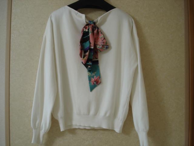 ���N�C�[���Y�R�[�g�@�h���}�������̃o�b�N�f�U�C���j�b�g���������I �� �u�����h�� 