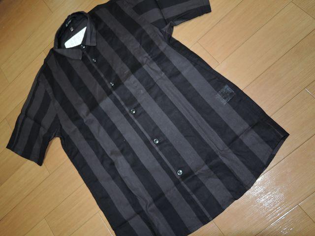 新品JOHN BULLジョンブル半袖ストライプシャツM黒系ヘンプ混麻 < ブランド  新品JOHN BULLジョンブル半袖ストライプシャツM黒系ヘンプ混麻 < ブランドの