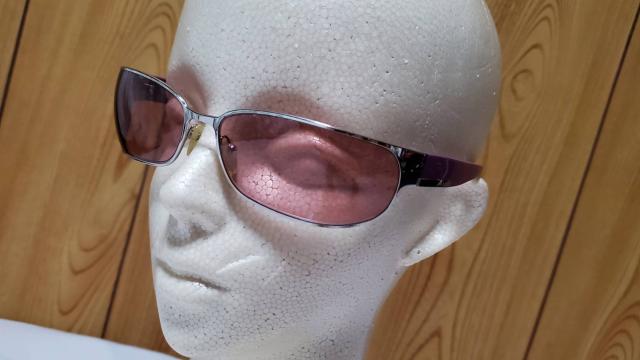 正規レア 浜田省吾着 同型 プラダ メタルサングラス ピンク系×シルバー 軽量 アイウェア 廃盤 入手困難! 男女兼用 < ブランド  正規レア 浜田省吾着 同型 プラダ メタルサングラス ピンク系×シルバー 軽量 アイウェア 廃盤 入手困難! 男女兼用 < ブランドの