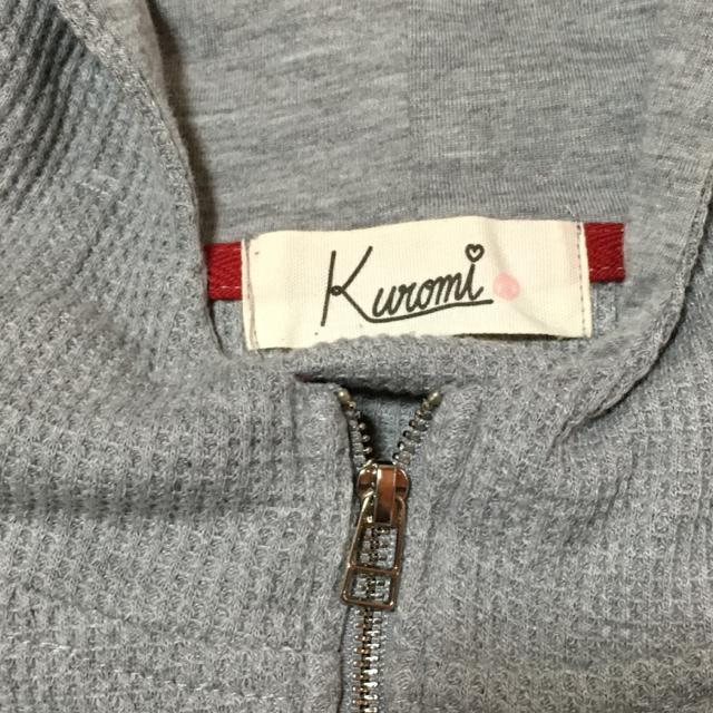 サンリオ・クロミ刺繍ワッフル素材ジップアップパーカー < 女性ファッション サンリオ・クロミ刺繍ワッフル素材ジップアップパーカー < 女性ファッションの