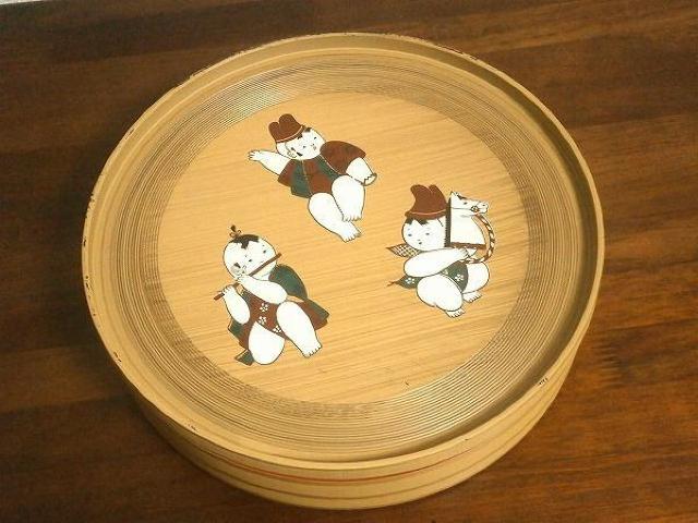 ★寿司鉢 プラスチック 中古品 ベージュ < ホビー  ★寿司鉢 プラスチック 中古品 ベージュ  < ホビーの