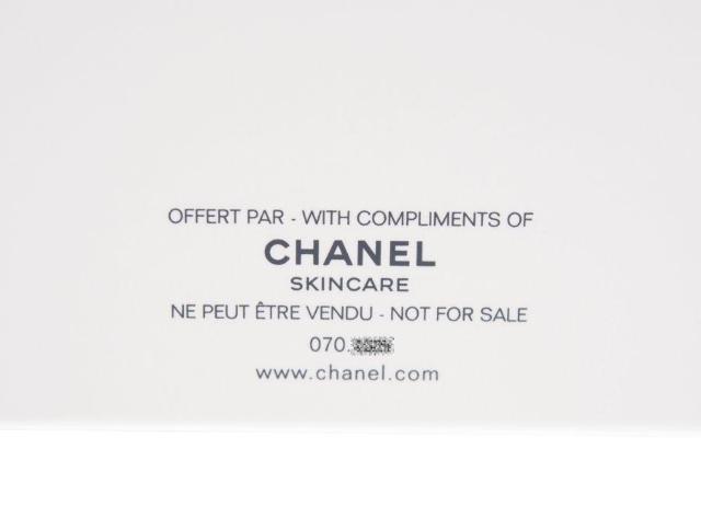 シャネル ノベルティ 底マチポーチ HYDRA BEAUTY イドゥラ ビューティ 半透明 ホワイト CHANEL【正規品】 < ブランド  シャネル ノベルティ 底マチポーチ HYDRA BEAUTY イドゥラ ビューティ 半透明 ホワイト CHANEL【正規品】 < ブランドの