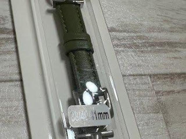 Apple Watch バンド 合皮 38/40/41mm グリーン+シルバー < 女性アクセサリー/時計 Apple Watch バンド 合皮 38/40/41mm グリーン+シルバー < 女性アクセサリー/時計の
