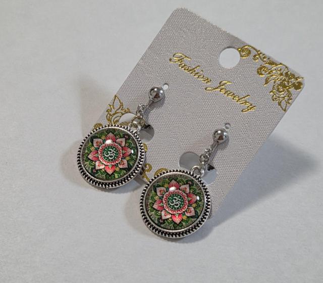 エスニックイヤリング エスニックピアス 民族系アクセサリー アジアン イヤリング変更無料 ボヘミアン < 女性アクセサリー/時計 エスニックイヤリング エスニックピアス 民族系アクセサリー アジアン イヤリング変更無料 ボヘミアン < 女性アクセサリー/時計の