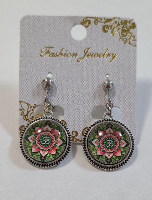 エスニックイヤリング エスニックピアス 民族系アクセサリー アジアン イヤリング変更無料 ボヘミアン < 女性アクセサリー/時計 エスニックイヤリング エスニックピアス 民族系アクセサリー アジアン イヤリング変更無料 ボヘミアン < 女性アクセサリー/時計の