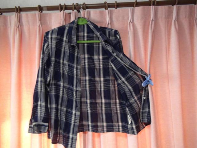 CRAYONのドレスシャツ(M) 日本製!。 < 男性ファッション  CRAYONのドレスシャツ(M) 日本製!。 < 男性ファッションの