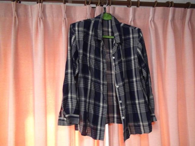 CRAYONのドレスシャツ(M) 日本製!。 < 男性ファッション  CRAYONのドレスシャツ(M) 日本製!。 < 男性ファッションの