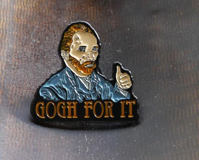 新品 ゴッホ  モチーフ ピンブローチ ピンバッジ ピンズ < 女性アクセサリー/時計  新品 ゴッホ  モチーフ ピンブローチ ピンバッジ ピンズ  < 女性アクセサリー/時計の
