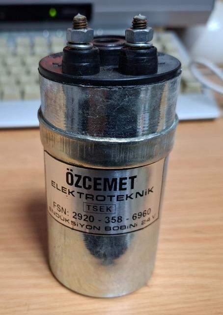 M151A1/A2ジープ 24ボルト イグニッションコイル < ホビー M151A1/A2ジープ 24ボルト イグニッションコイル < ホビーの