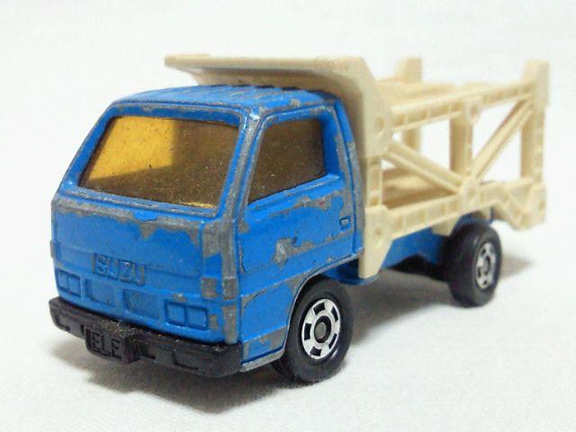 絶版トミカ14 いすゞ エルフカーキャリア 日本製 < ホビー  絶版トミカ14 いすゞ エルフカーキャリア 日本製  < ホビーの
