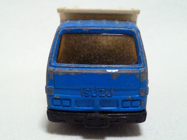 絶版トミカ14 いすゞ エルフカーキャリア 日本製 < ホビー  絶版トミカ14 いすゞ エルフカーキャリア 日本製 < ホビーの