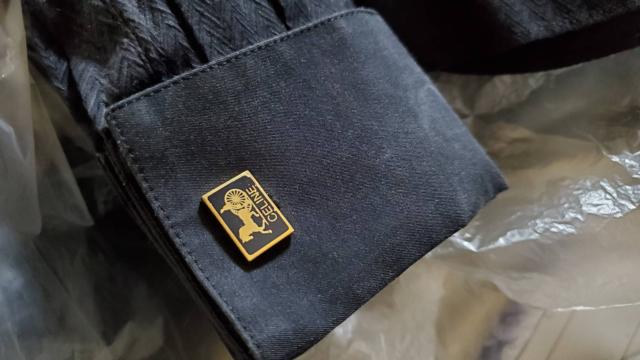 正規 セリーヌ クラシック 馬車ロゴスクエアカフス ゴールド×黒系紺 ネクタイピン セット エンブレムアイコン 付属有 < ブランド 正規 セリーヌ クラシック 馬車ロゴスクエアカフス ゴールド×黒系紺 ネクタイピン セット エンブレムアイコン 付属有 < ブランドの