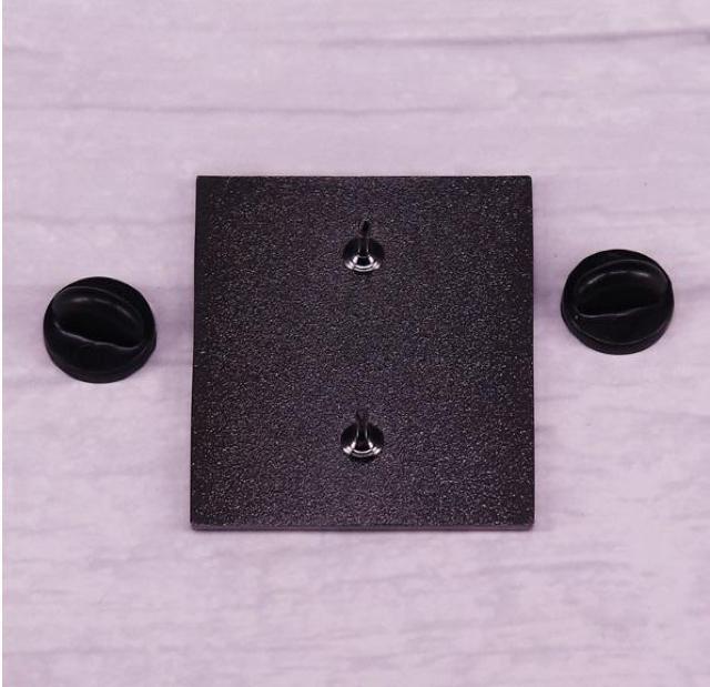 新品「ホラー映画観ようぜ!」ピンブローチ ピンバッジ  < 男性アクセサリー/時計  新品「ホラー映画観ようぜ!」ピンブローチ ピンバッジ  < 男性アクセサリー/時計の