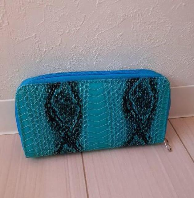 マリンブルー パイソン柄 容量たっぷり Wジップポケット 長財布 ユニセックス < 女性ファッション  マリンブルー パイソン柄 容量たっぷり Wジップポケット 長財布 ユニセックス < 女性ファッションの