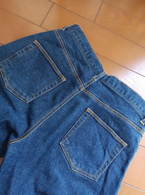 CECILE セシール★美脚足長ストレートデニム★ジーンズ★美品★ < 女性ファッション  CECILE セシール★美脚足長ストレートデニム★ジーンズ★美品★ < 女性ファッションの
