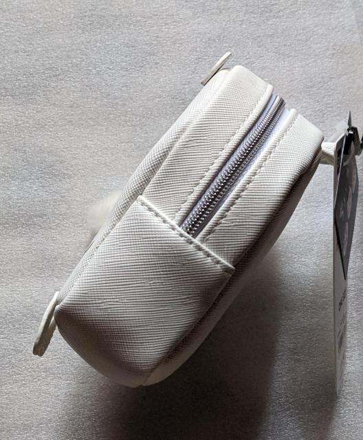 ちいかわポーチ(GU)&ちいかわふわふわマスコットボールペン(金木犀) A点セット < アニメ/コミック/キャラクター ちいかわポーチ(GU)&ちいかわふわふわマスコットボールペン(金木犀) A点セット < アニメ/コミック/キャラクターの