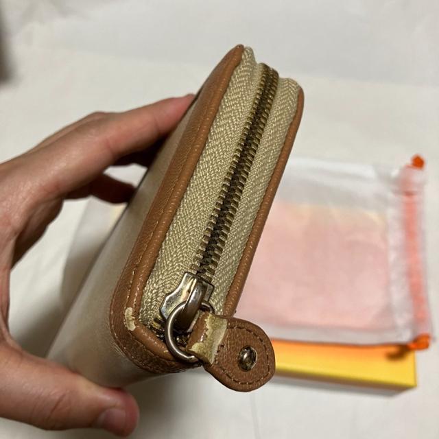 y1~X^[gzyFolli Follie / tHtHz  Eht@Xi[ z