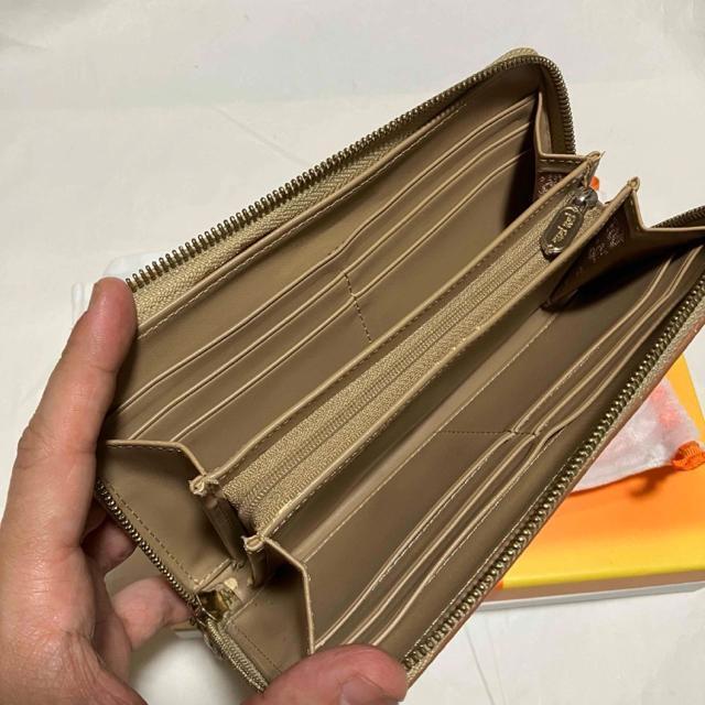 y1~X^[gzyFolli Follie / tHtHz  Eht@Xi[ z