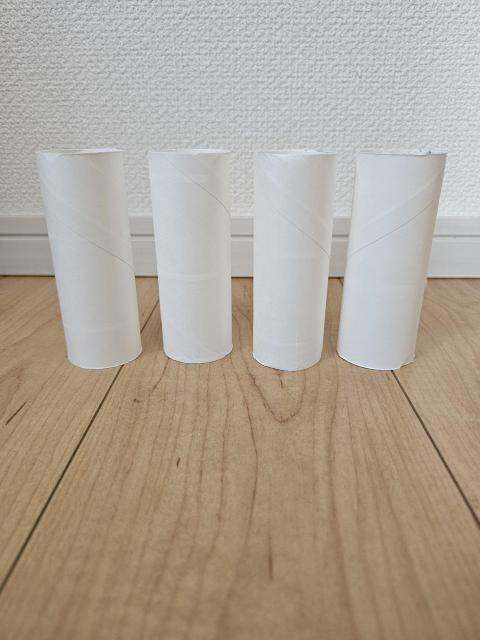 トイレットペーパーの芯(白×4本) < インテリア/ライフ トイレットペーパーの芯(白×4本) < インテリア/ライフの