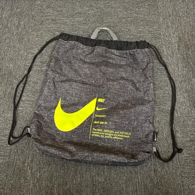 ���� NIKE �i�C�L �i�b�v�T�b�N  �� �u�����h�� 