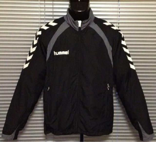《hummel》ナイロンジャケット サッカー フットサル soccer 古着 ヴィンテージ VINTAGE JKT スポーツ < 男性ファッション  《hummel》ナイロンジャケット サッカー フットサル soccer 古着 ヴィンテージ VINTAGE JKT スポーツ  < 男性ファッションの