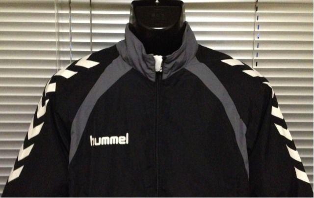 《hummel》ナイロンジャケット サッカー フットサル soccer 古着 ヴィンテージ VINTAGE JKT スポーツ < 男性ファッション  《hummel》ナイロンジャケット サッカー フットサル soccer 古着 ヴィンテージ VINTAGE JKT スポーツ < 男性ファッションの